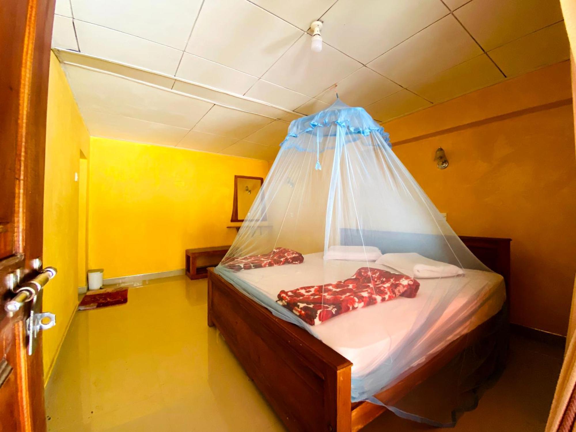 Omi Relax Inn Ела Екстериор снимка
